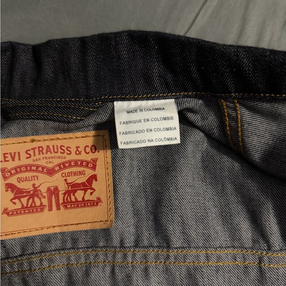 Levi's Men's Classic Denim Jacket - Indigo - Picture 4 of 9